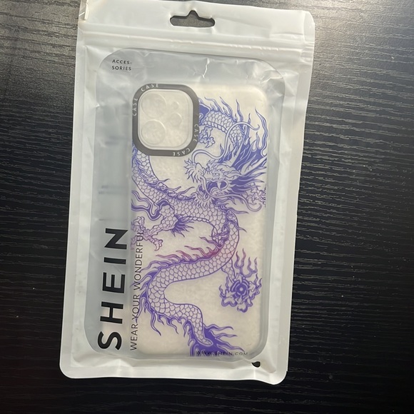 Chinese dragon iPhone 11 case - Picture 3 of 4